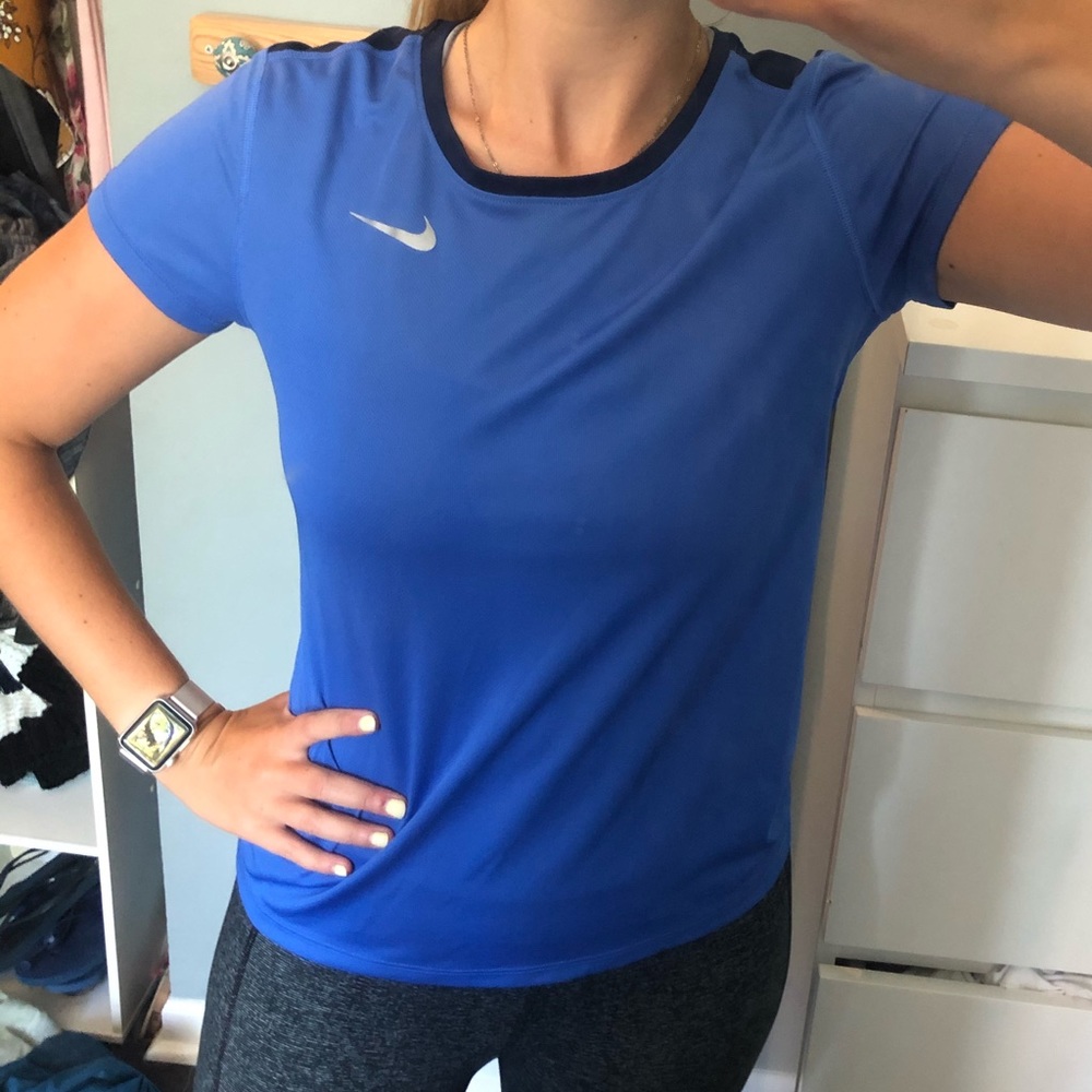 2/$15 Nike Workout Top size S